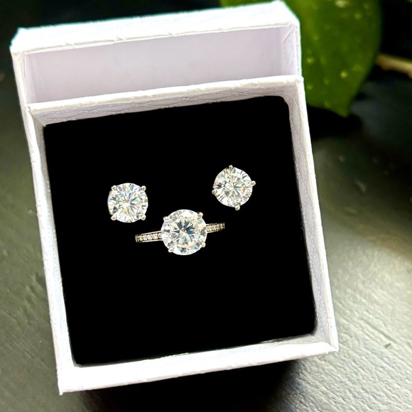 ✨Sterling Silver Solitaire Ring & Pierced Solitaire Earring Set Sz 7 *New* ✨ - Picture 1 of 11